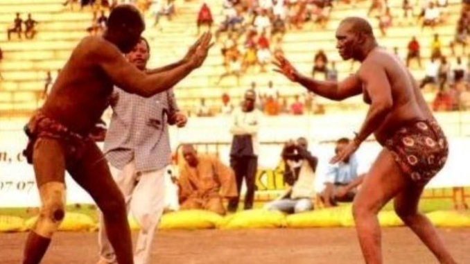 Mbaye GUEYe Double Less